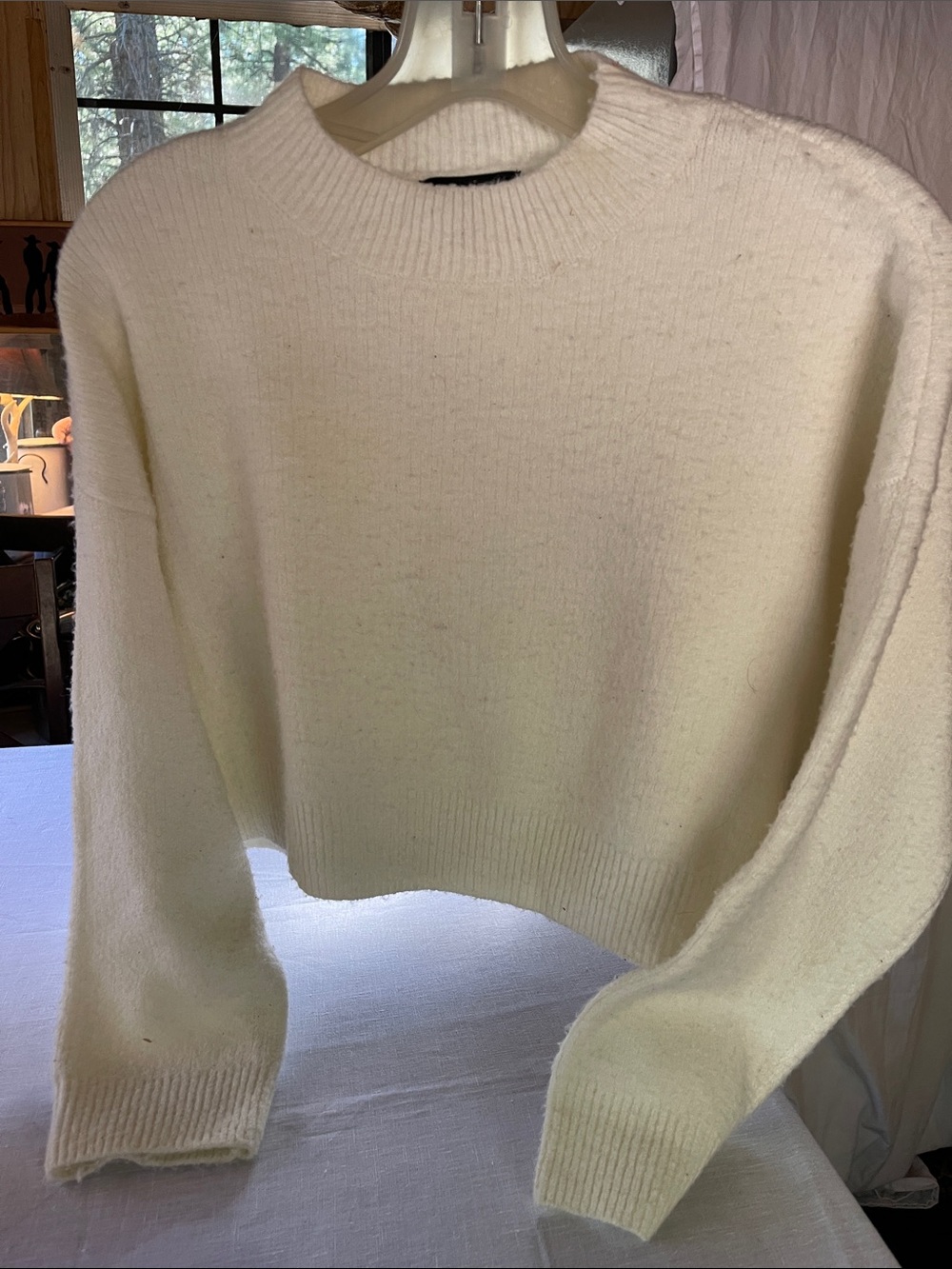 Cream white crop sweater size small